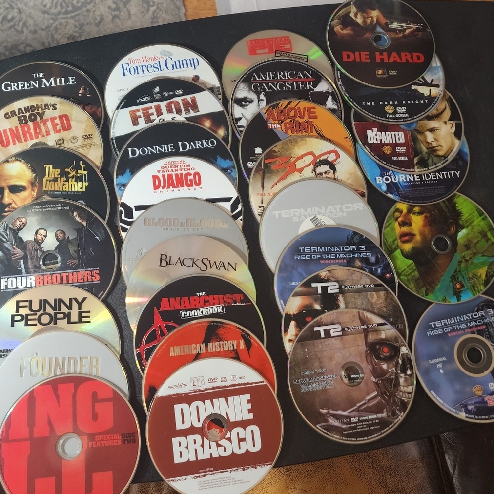 30 DVD Lot - no cases - Picture 1 of 5
